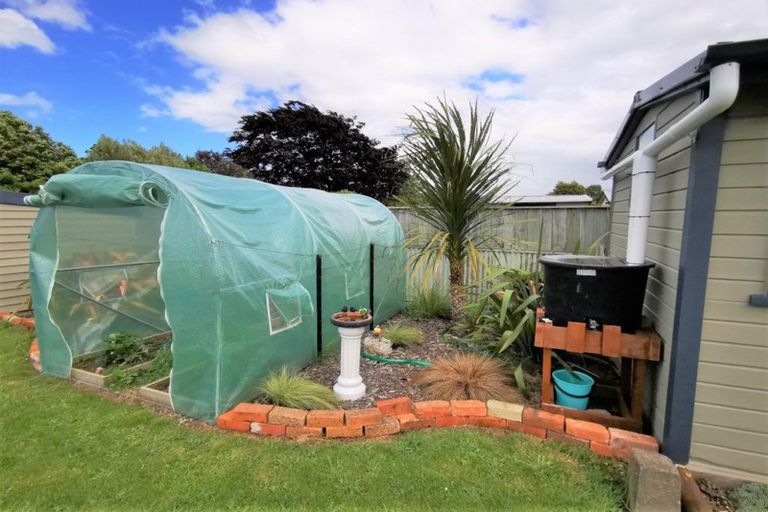 Photo of property in 42 Thyra Street, Dannevirke, 4930