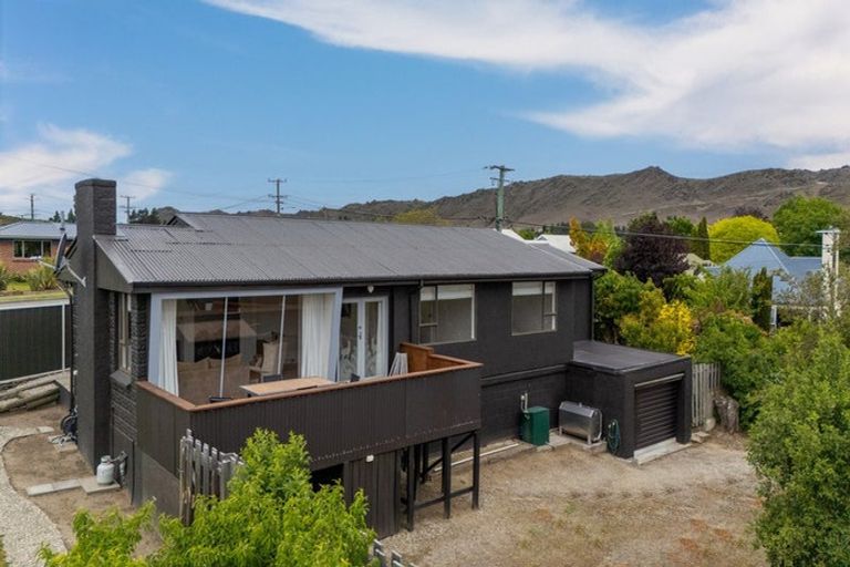 Photo of property in 2 Royal Terrace, Alexandra, 9320