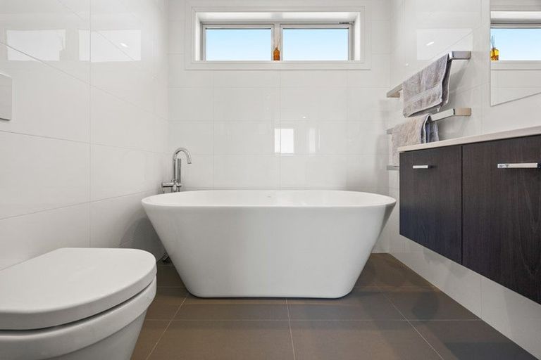 Photo of property in 42 Normans Road, Strowan, Christchurch, 8052