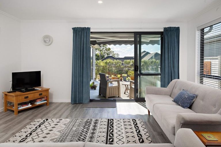 Photo of property in 12 Augusta Rise, Omokoroa, 3114