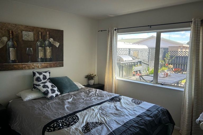 Photo of property in 90 Evans Road, Papamoa Beach, Papamoa, 3118