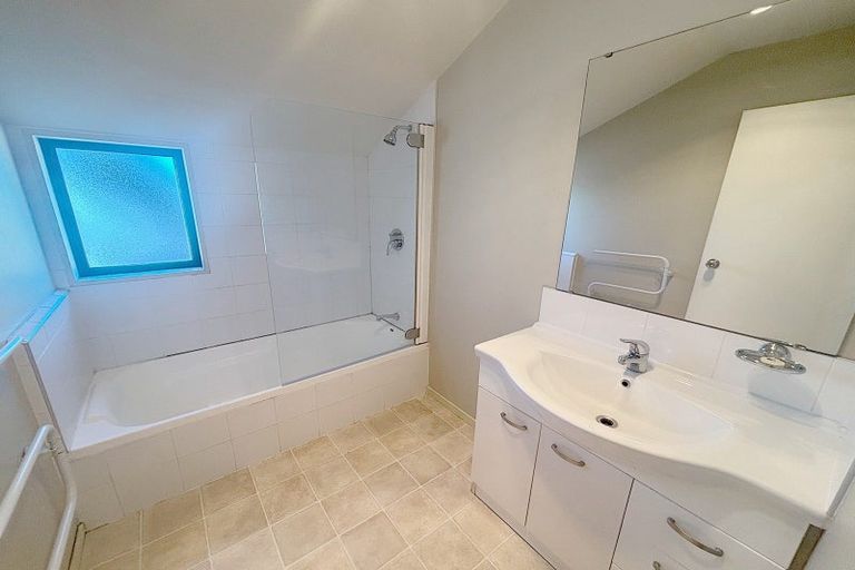 Photo of property in 90f Mathesons Road, Phillipstown, Christchurch, 8011