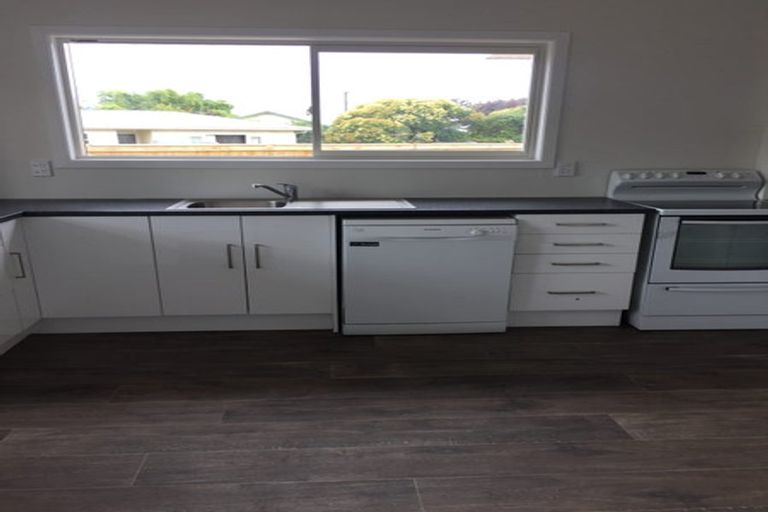 Photo of property in 16 Milson Line, Roslyn, Palmerston North, 4414