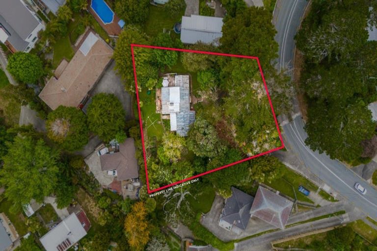 Photo of property in 26 Woodlands Crescent, Browns Bay, Auckland, 0630