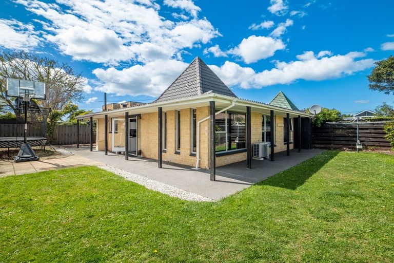 Photo of property in 2/31 Taylors Avenue, Bryndwr, Christchurch, 8052