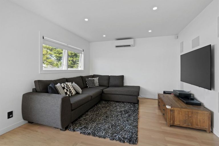 Photo of property in 2 Havelock Avenue, Forrest Hill, Auckland, 0620