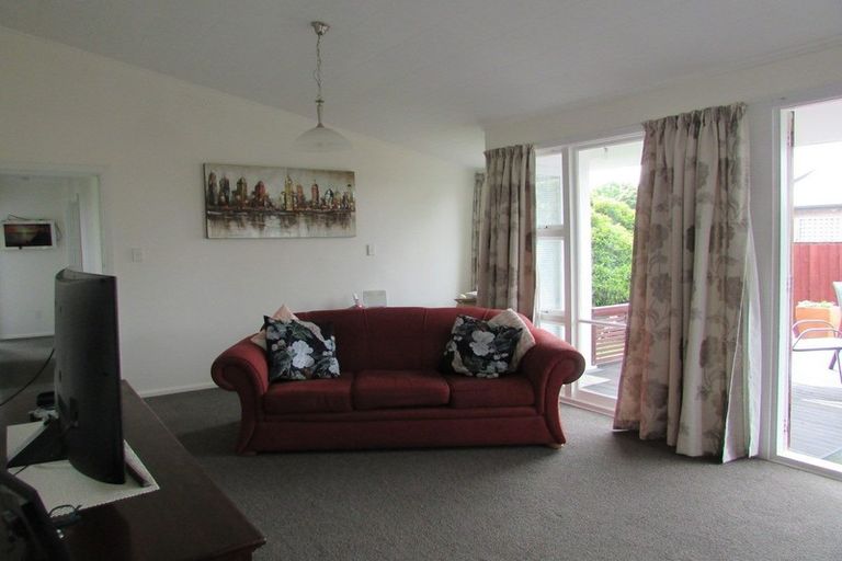 Photo of property in 39 Compton Street, Woolston, Christchurch, 8062