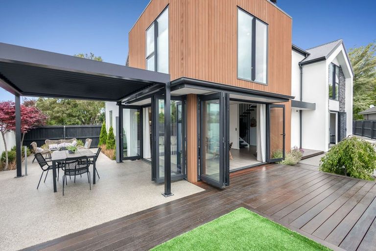 Photo of property in 111 Trafalgar Street, St Albans, Christchurch, 8014