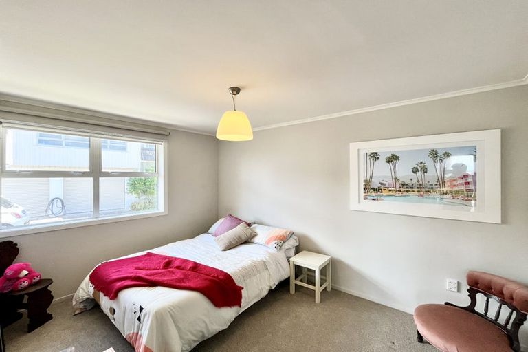 Photo of property in 3/35 Rangitoto Terrace, Milford, Auckland, 0620