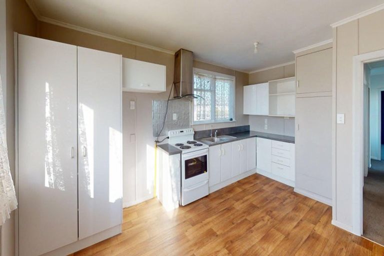 Photo of property in 33 Holland Crescent, Bulls, 4818