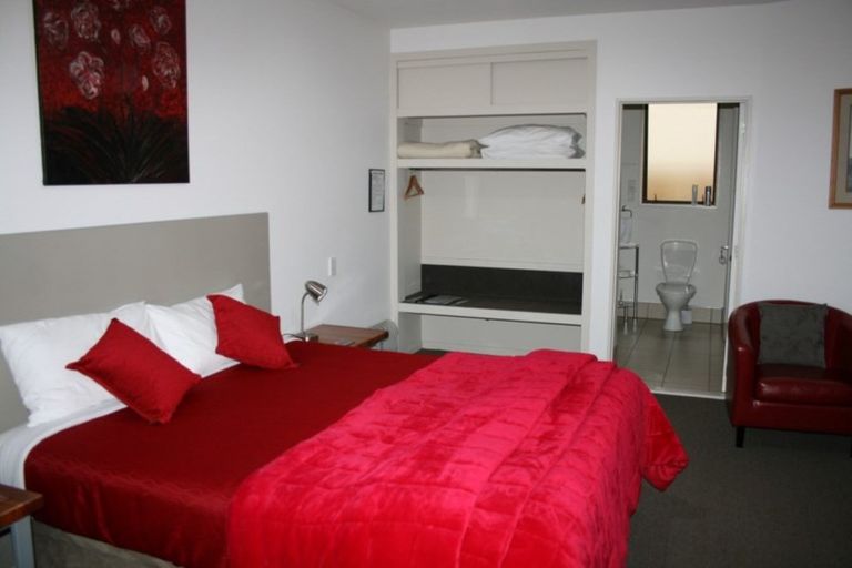 Photo of property in 32 Mackenzie Drive, Twizel, 7901