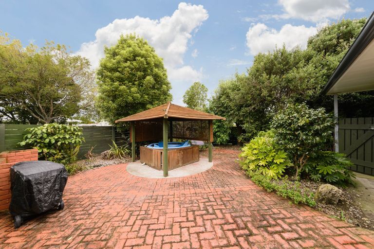 Photo of property in 51 Kimberley Grove, Westbrook, Palmerston North, 4412