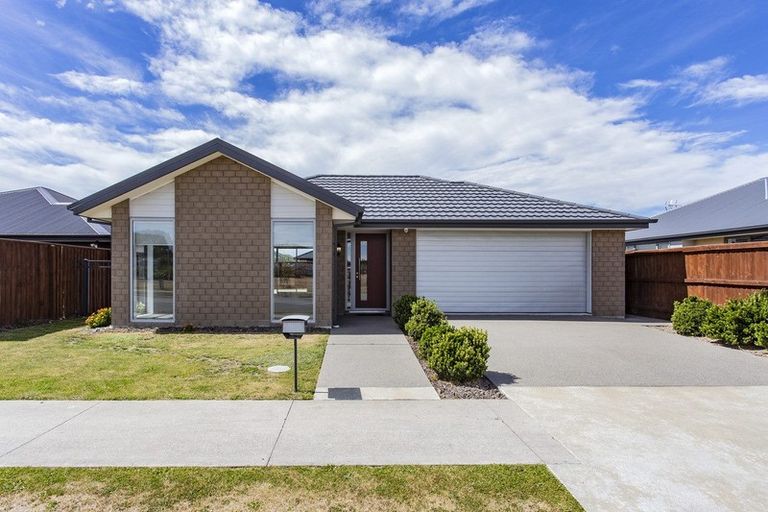 Photo of property in 38 Cleland Crescent, Kaiapoi, 7630