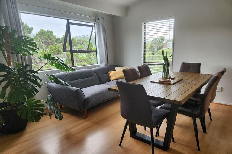 Photo of property in 132 Wadestown Road, Wadestown, Wellington, 6012