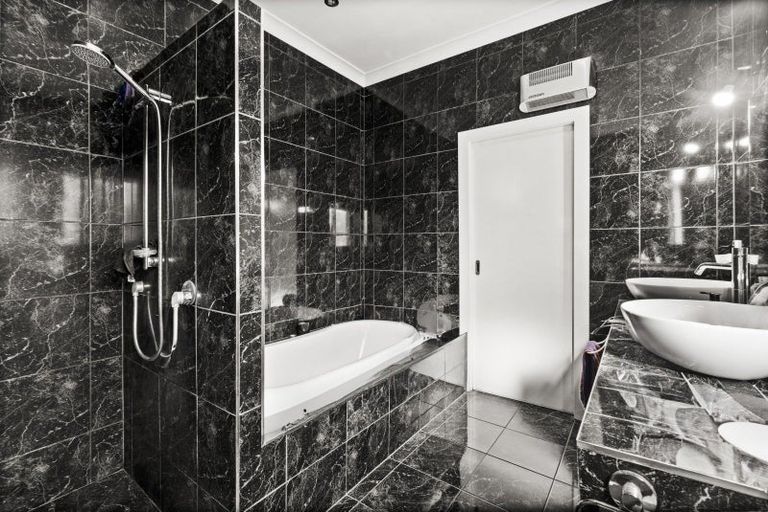 Photo of property in 404 Massey Street, Akina, Hastings, 4122