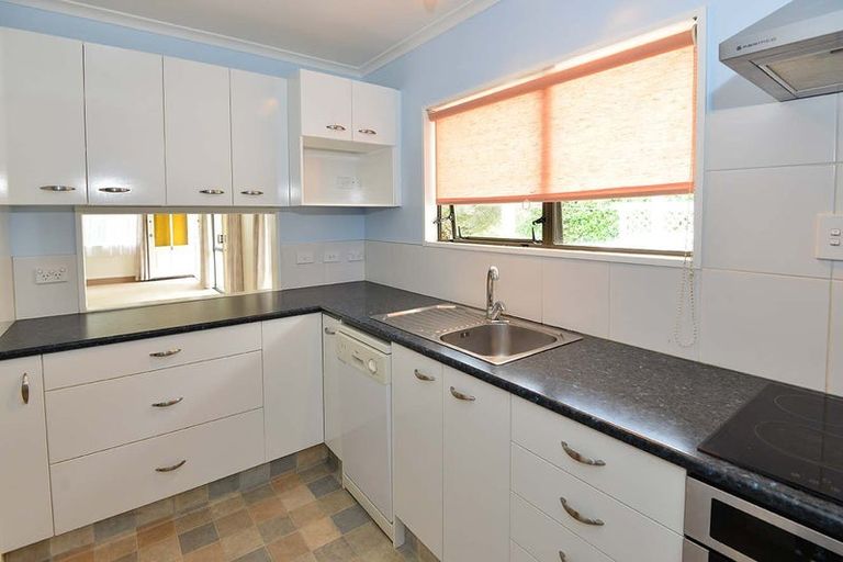 Photo of property in 43a Centreway Road, Orewa, 0931