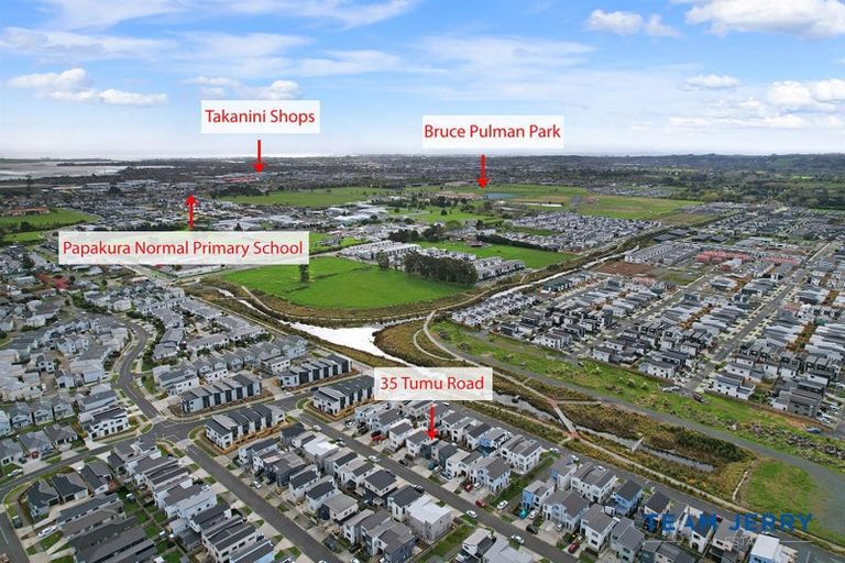 Photo of property in 35 Tumu Road, Papakura, 2110