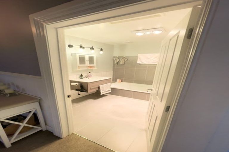 Photo of property in 5 Molyneux Avenue, Cromwell, 9310