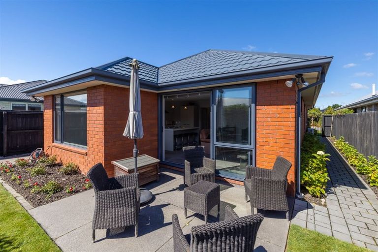 Photo of property in 7 Torrisdale Lane, Broomfield, Christchurch, 8042