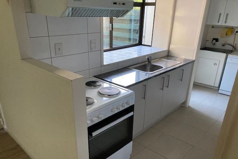 Photo of property in 2/43 Priestley Drive, Bucklands Beach, Auckland, 2014