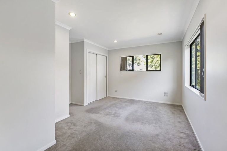 Photo of property in 28 Stratford Road, Manurewa, Auckland, 2105