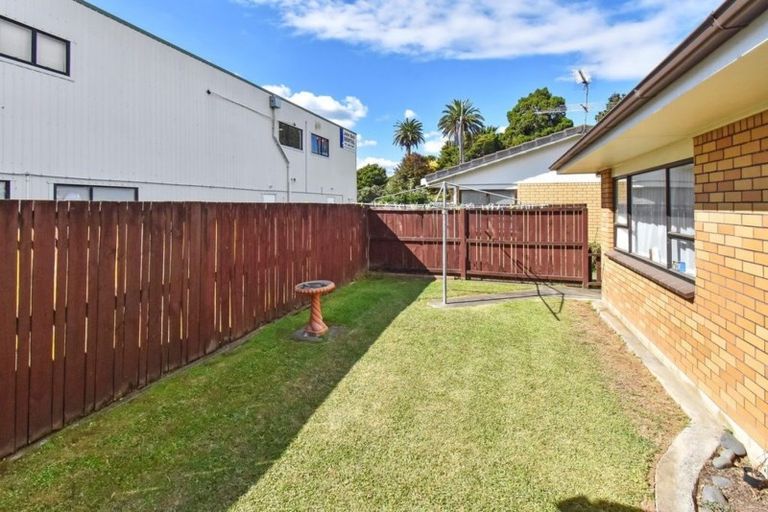 Photo of property in 2/327 Great South Road, Papakura, 2110