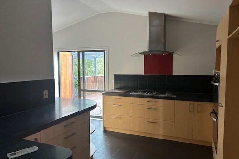 Photo of property in 18 Eagle Street, Waipawa, 4210