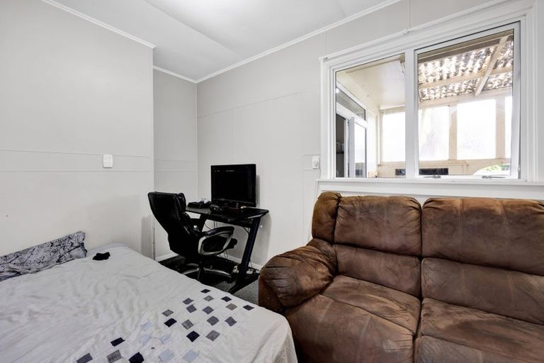 Photo of property in 61 Collins Street, Hawera, 4610