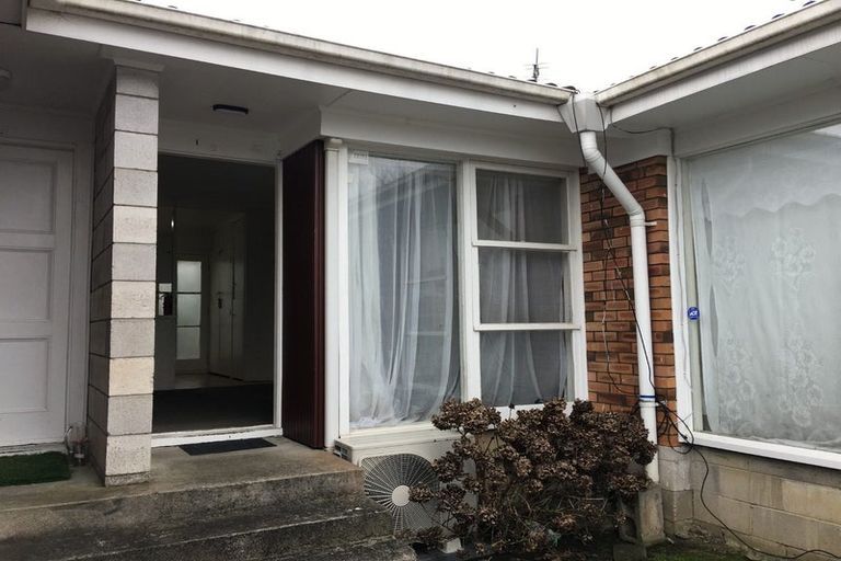 Photo of property in 28 Landscape Road, Papatoetoe, Auckland, 2025