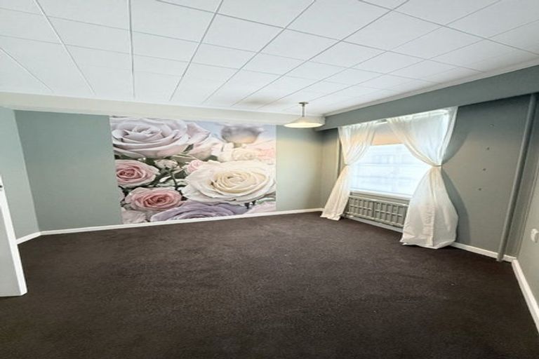 Photo of property in Wharenui Apartments, 274 Oriental Parade, Oriental Bay, Wellington, 6011