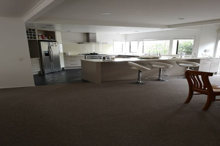 Photo of property in 62 Newhaven Terrace, Mairangi Bay, Auckland, 0630