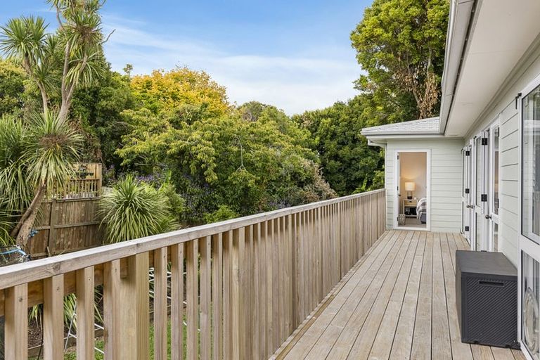 Photo of property in 2/58 Botany Road, Botany Downs, Auckland, 2010