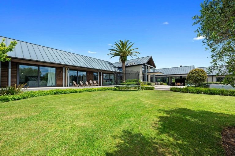 Photo of property in 62 Foster Road, Kumeu, 0891