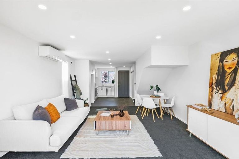 Photo of property in 2/129 Sherborne Street, St Albans, Christchurch, 8014