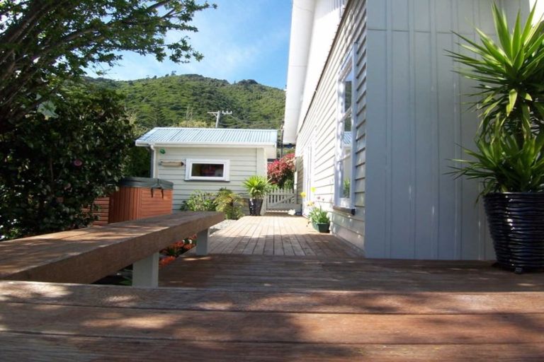 Photo of property in 92 Winara Avenue, Waikanae, 5036