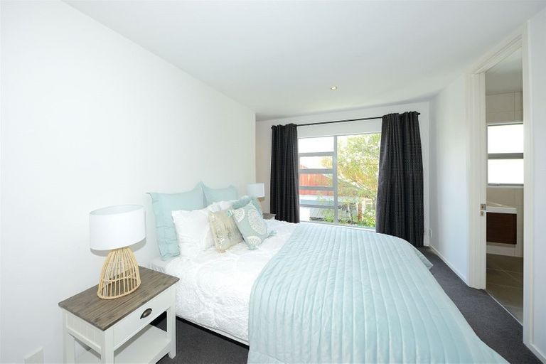 Photo of property in 43 Winchester Street, Merivale, Christchurch, 8014