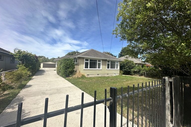 Photo of property in 34 Pembroke Street, Avondale, Christchurch, 8061