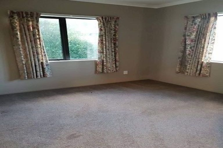 Photo of property in 20a Malmo Place, Massey, Auckland, 0614