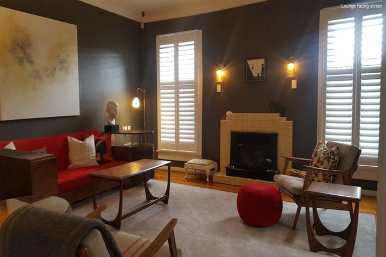 Photo of property in 3 Mckenzie Terrace, Carterton, 5713