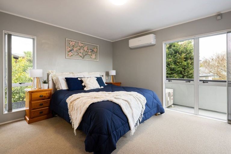 Photo of property in 8 Burn-murdoch Street, St Andrews, Hamilton, 3200