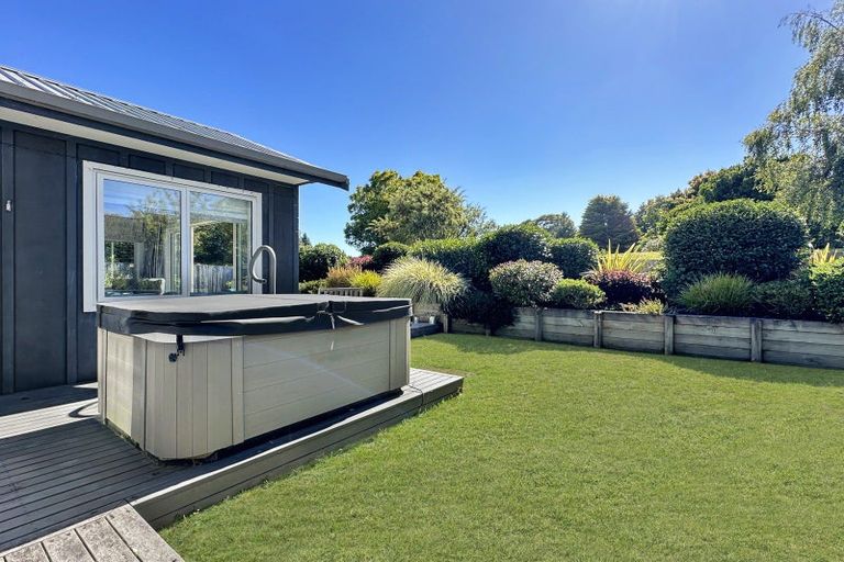Photo of property in 113 Kenrigg Road, Kinloch, Taupo, 3377