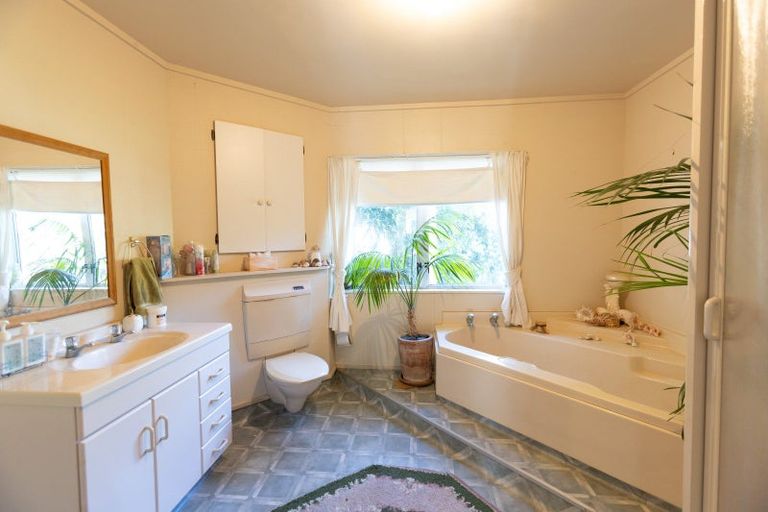 Photo of property in 259 Whirinaki Road, Eskdale, Napier, 4182