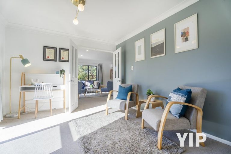 Photo of property in 17 Claverton Grove, Churton Park, Wellington, 6037