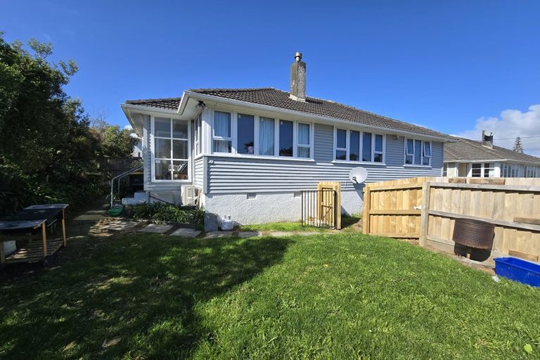 Photo of property in 90 Dimock Street, Titahi Bay, Porirua, 5022