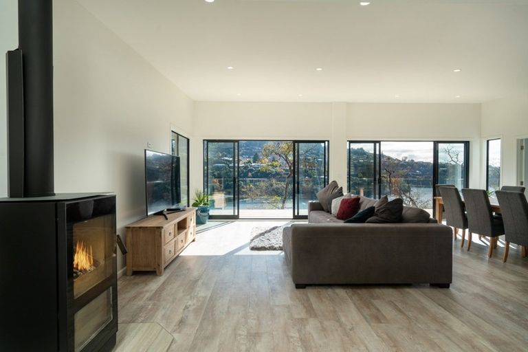 Photo of property in 19 Parawera Drive, Acacia Bay, Taupo, 3330