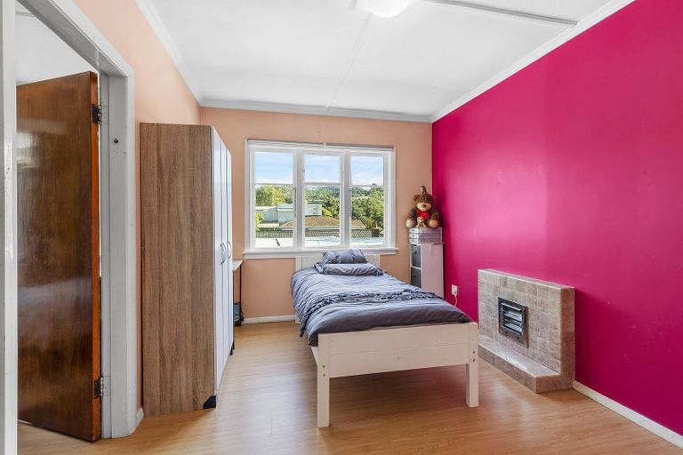 Photo of property in 28 Richmond Avenue, Karori, Wellington, 6012