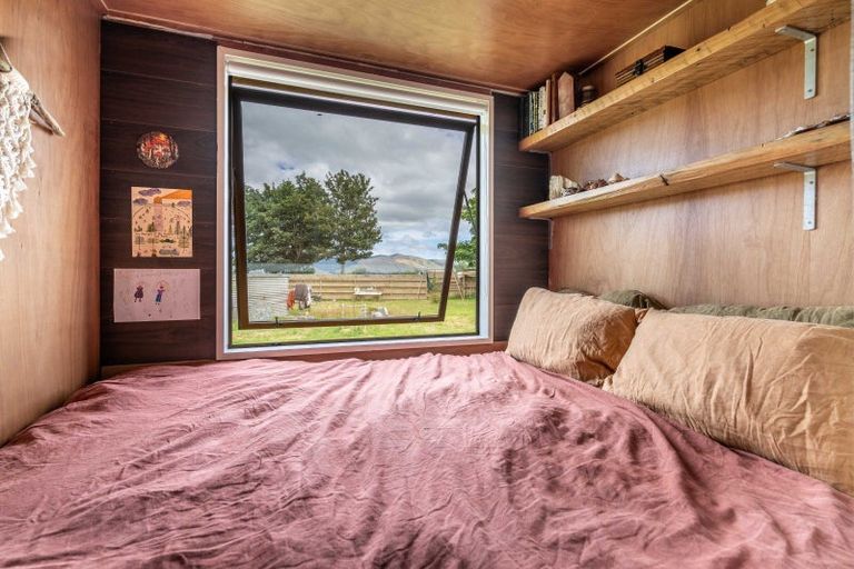 Photo of property in 17 York Street, Ohai, 9635