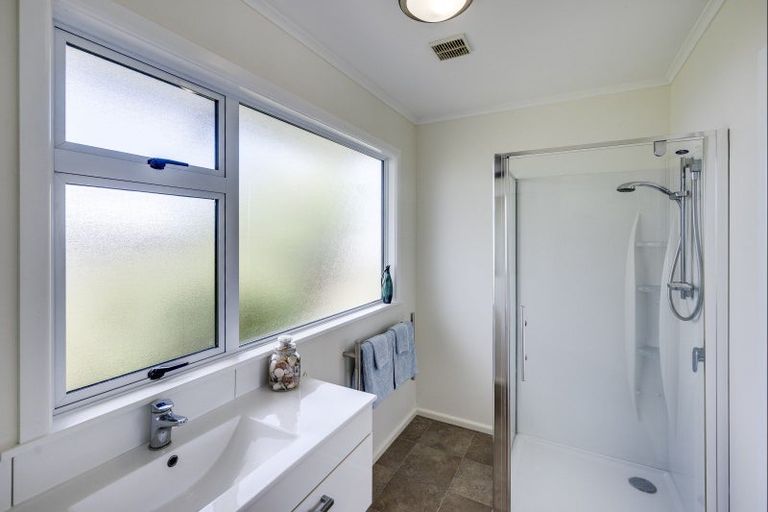 Photo of property in 18 The Esplanade, Westshore, Napier, 4110