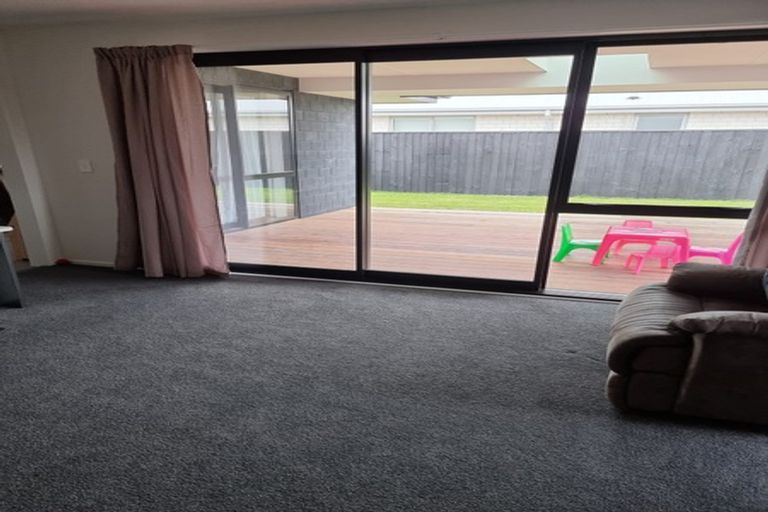 Photo of property in 30 Sandhurst Drive, Rolleston, 7615