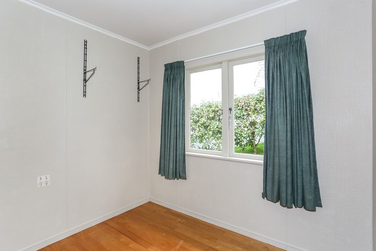 Photo of property in 4 Station Road, Pukekohe, 2120